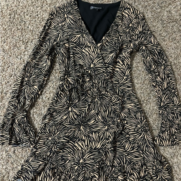 Dynamite dress - Picture 1 of 2